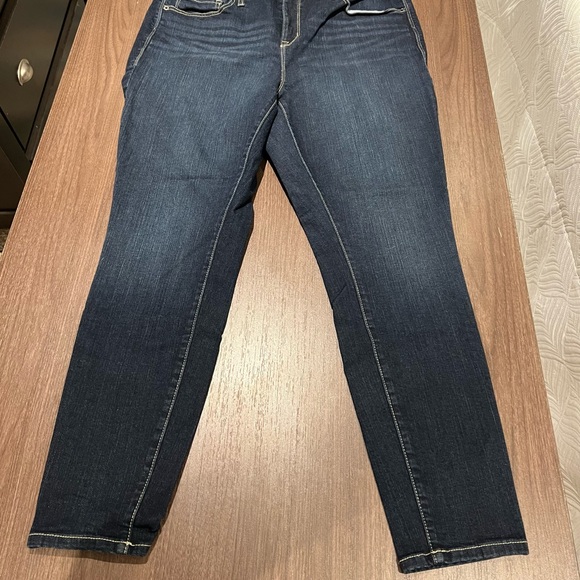 Torrid, Size 2R, Sky High Skinny Jeggings, Dk Blue - Picture 2 of 4